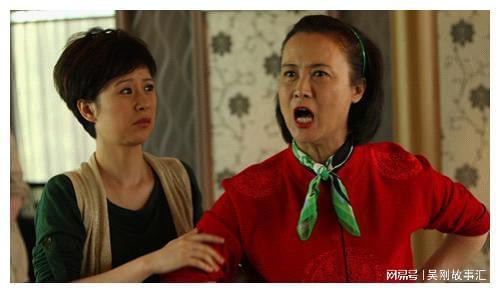 EMC体育 EMC易倍体育婆婆让我花钱给她长脸我不干儿媳：礼尚往来可以冤大头不当(图2)