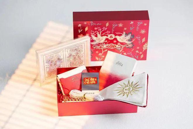 易倍体育 EMC易倍年礼丨新春好礼春之礼(图1)