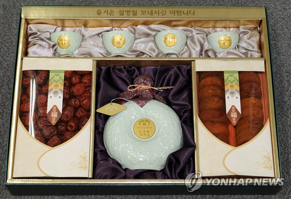 韩国历任总统春节会送啥礼物？【EMC体育 EMC易倍体育组图】(图6)