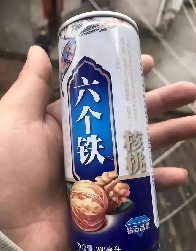 春节拎“六个核弹”去拜年：山寨礼品在农村泛滥为何止不住？易倍体育 EMC易倍(图6)