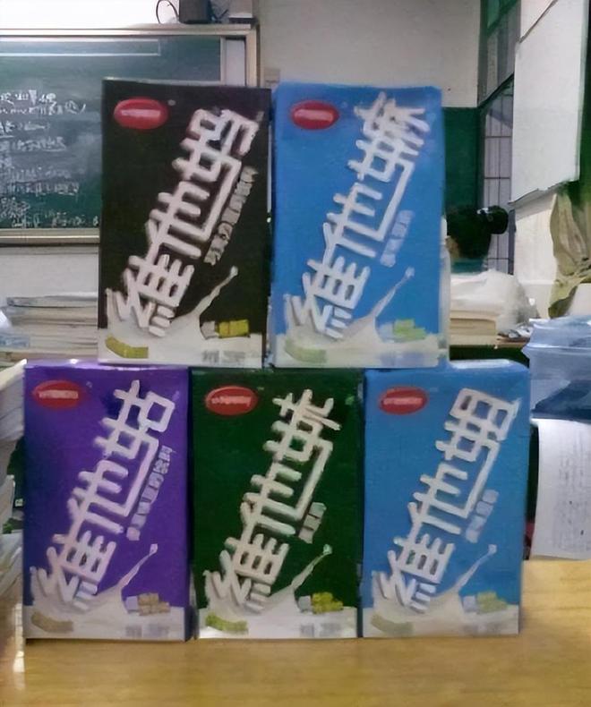 春节拎“六个核弹”去拜年：山寨礼品在农村泛滥为何止不住？易倍体育 EMC易倍(图11)