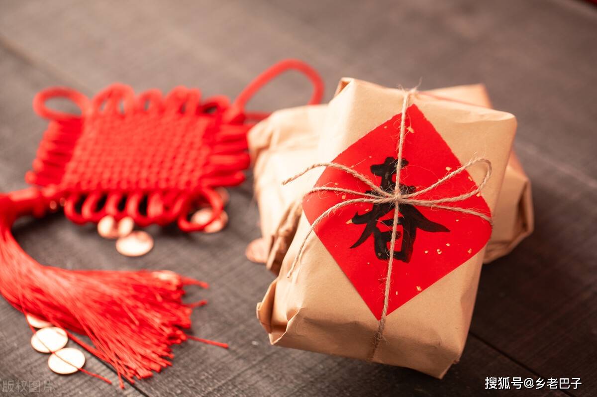 逢年过节中国农村送礼为什么越演越烈EMC易倍体育 易倍EMC(图2)
