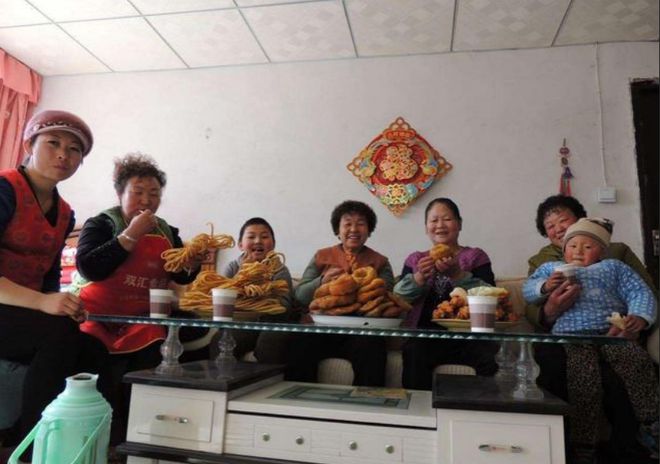 年年哭穷！农村过年花销有多大？老农列出清单专家倒吸一易倍体育 EMC易倍口凉气(图2)