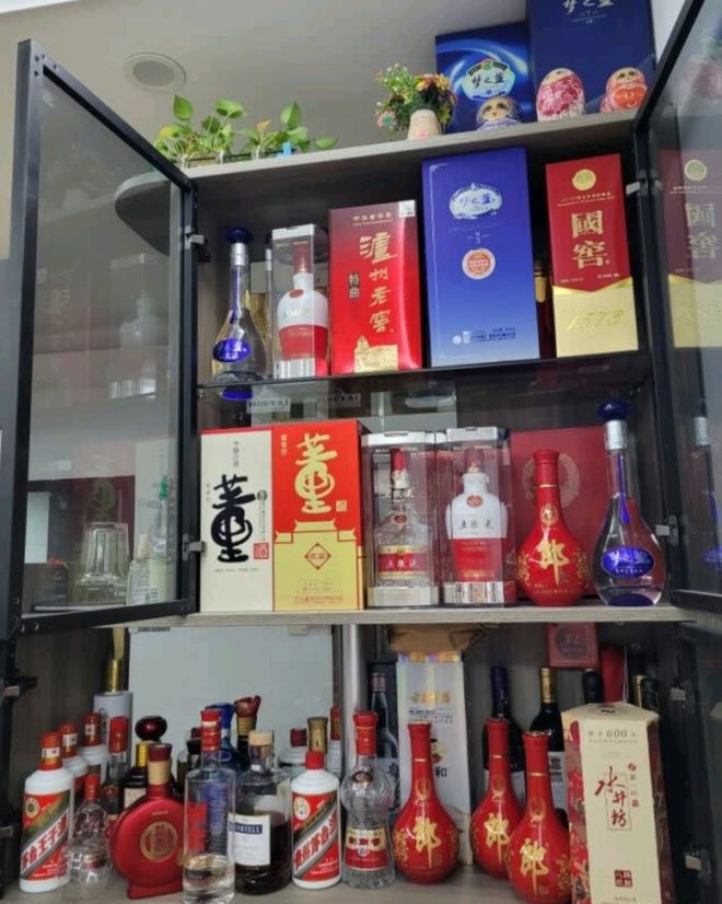 易倍体育 EMC易倍过年送酒我推荐这10款品牌白酒高品质价不贵送礼倍有面子(图1)