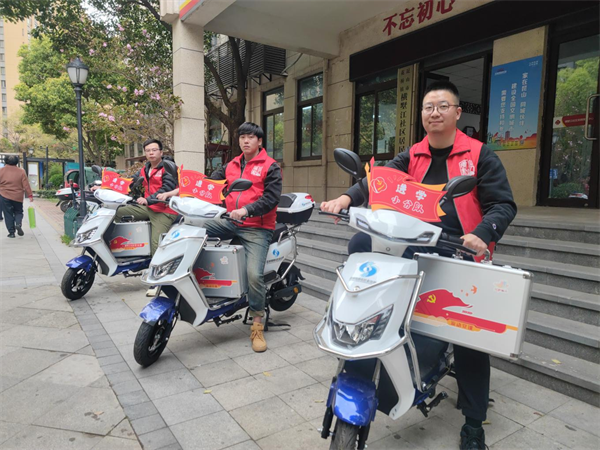 昆EMC易倍体育 易倍EMC山花桥：员冬训“三大菜单” 点燃为民服务新热情(图1)