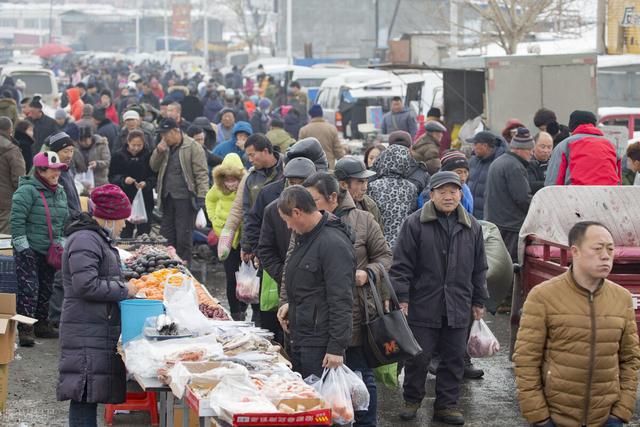 EMC体育 EMC易倍体育新年将至传统美食习俗不能忘备好传统年货幸福美满过春节(图2)