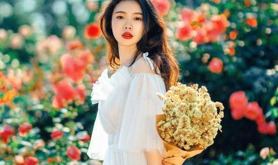 EMC易倍体育 易倍EMC“年货多买1份让我带回去给你弟”吃完年夜饭女儿轰走父母(图1)