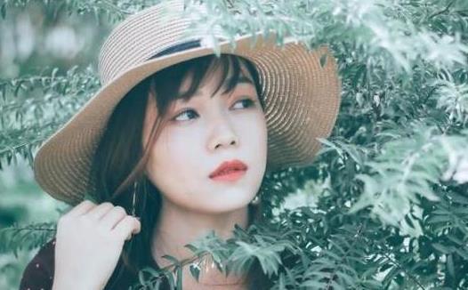 EMC易倍体育 易倍EMC“年货多买1份让我带回去给你弟”吃完年夜饭女儿轰走父母(图2)