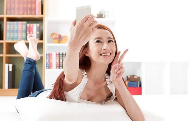 EMC体育 EMC易倍体育“你媳妇死哪儿去了怎么还没买年货”儿子：买不了了离婚了(图3)