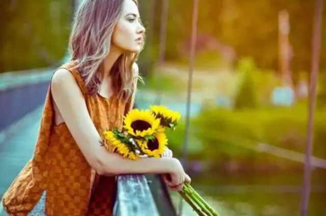 EMC易倍体育 易倍EMC回婆家过年7天婆婆用1万2的年货100块的大虾毁了我8年婚姻(图3)