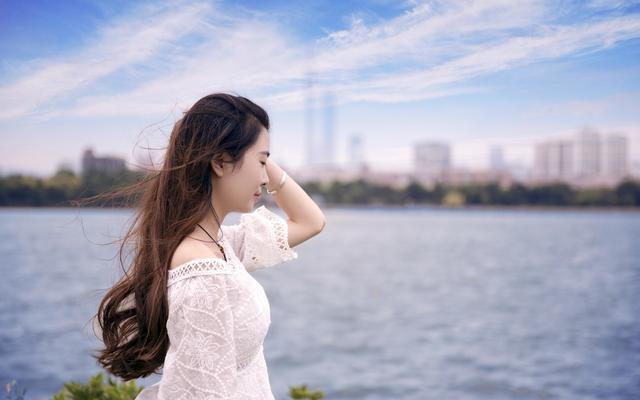 EMC易倍体育 易倍EMC回婆家过年7天婆婆用1万2的年货100块的大虾毁了我8年婚姻(图4)