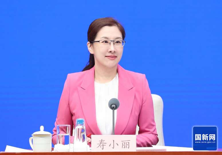国务院新闻办发布会介绍保障春节市场供易倍体育 EMC易倍应、促进节日消费有关情况(图3)
