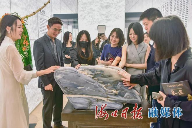 海口加快“免税+”融合EMC易倍体育 易倍EMC发展 今年累计发放超5000万元免税消费券(图2)