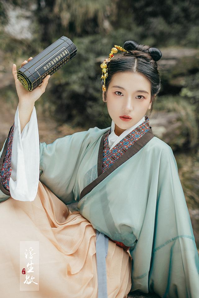 EMC易倍体育 易倍EMC出钱出力帮带了一年外孙女婿的红包让我心凉：亲家1万我1000(图12)
