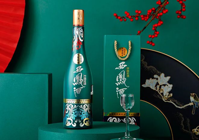 EMC体育 EMC易倍体育盘点送礼必选的5款好酒包装精美价格还不贵既有面子又有里子(图2)