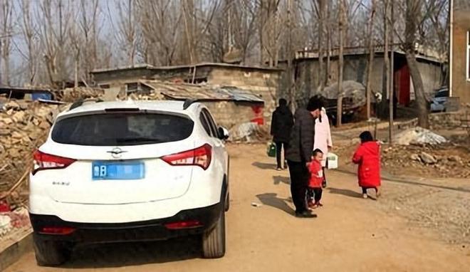 EMC体育 EMC易倍体育退休后才会发现：多子女家庭的老人比独生子女家庭的老人更幸福(图18)