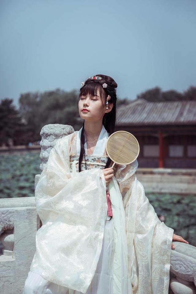 易倍体育 EMC易倍搭伙老伴提议AA制过年我花五千买年货送到儿子家他：别回来了(图12)