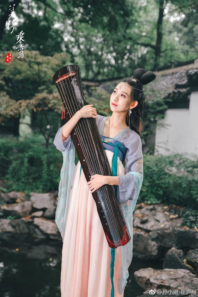 62岁阿姨：退休金43EMC体育 EMC易倍体育00每月给儿媳2000一场病后没钱买年货真后悔(图9)