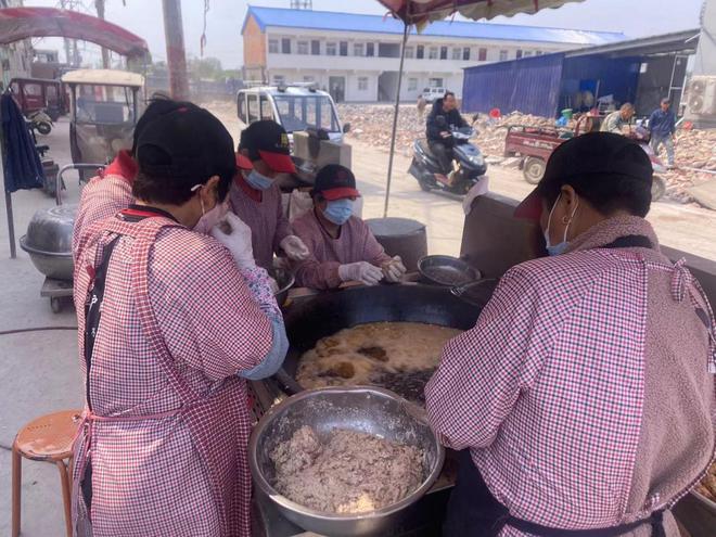 易倍体育 EMC易倍搭乘电子商务快车 开辟传统美食发展新篇章(图1)